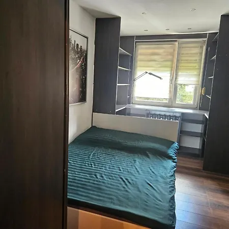 Hallera Apartment *