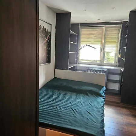 Apartment Hallera